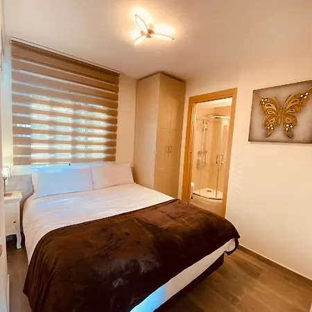 Go Luxury First Line Beach Apartment Benidorm