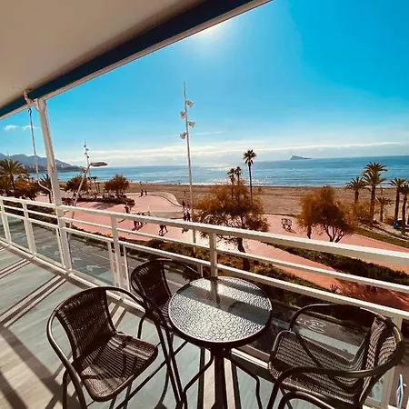 Go Luxury First Line Beach Apartment *